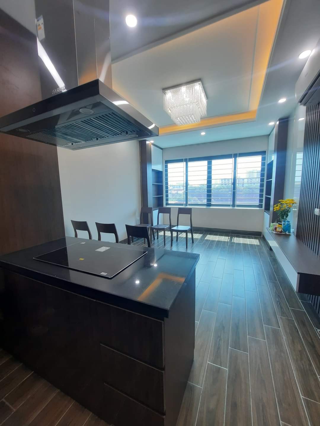 Siêu phẩm phố Lê Trọng Tấn Quận Thanh Xuân Hà Nội ô tô vào nhà KD đỉnh thang máy sịn sò