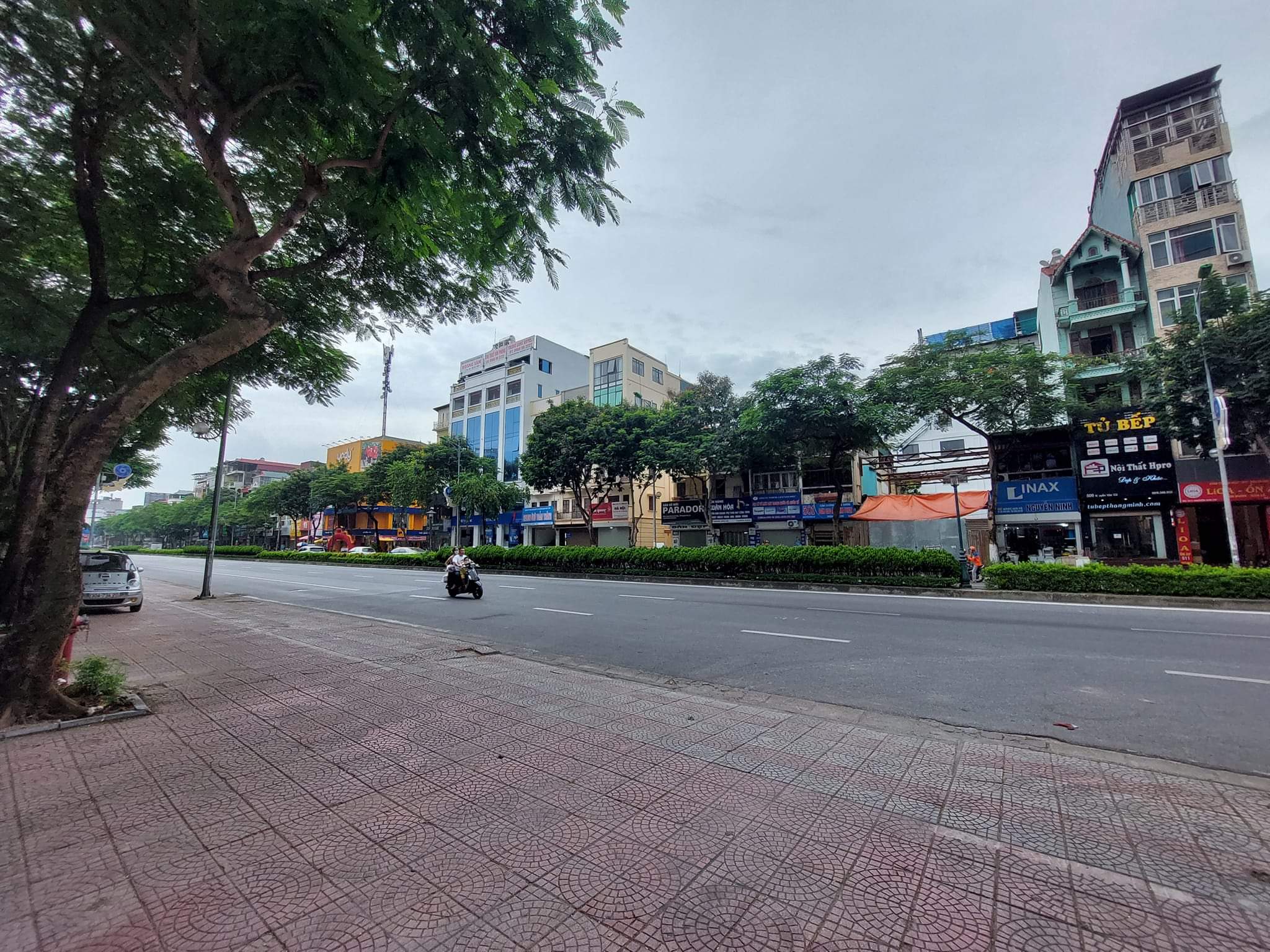 💥💥💥 BÁN NHÀ MẶT PHỐ NGUYỄN VĂN CỪ - LÔ GÓC - KINH DOANH TỐT - DÒNG TIỀN ỔN ĐỊNH 63M 18.9 TỶ