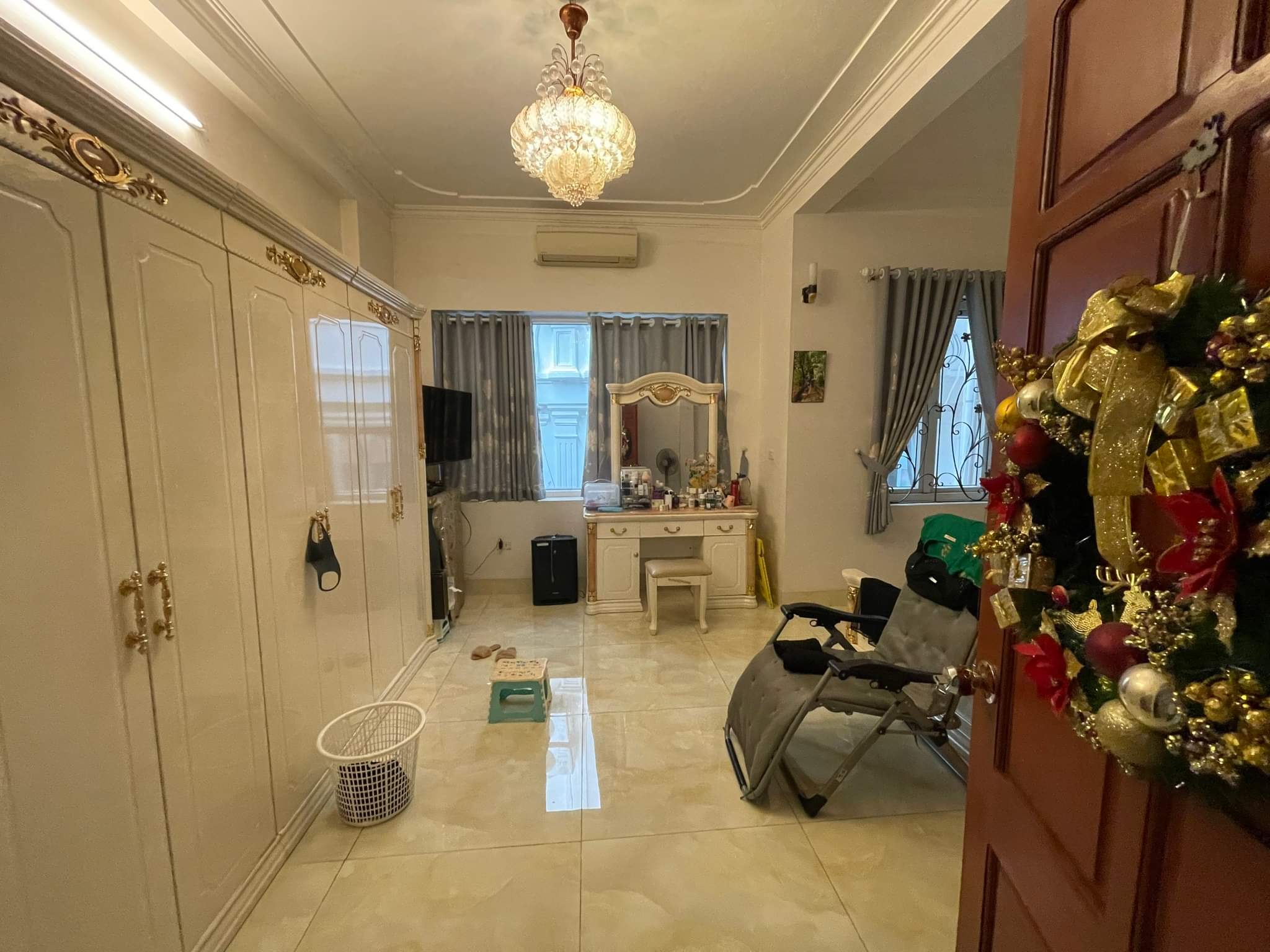 BÁN NHÀ PHỐ NGUYỄN SƠN - LÔ GÓC - HIẾM - TIỆN ÍCH XUNG QUANH 68M MẶT TIỀN 5.8 8.5 TỶ