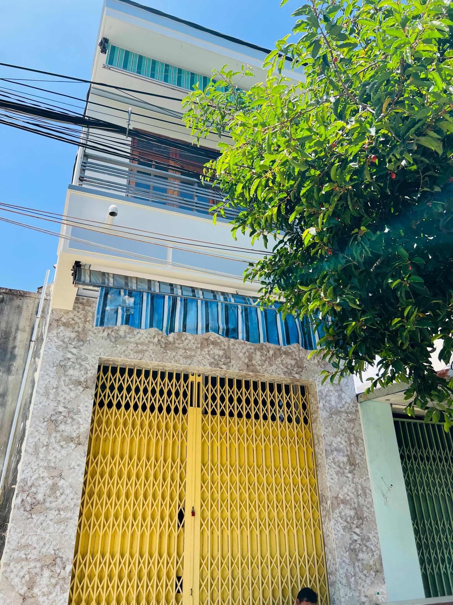 Nhà phố kinh doanh mặt tiền Khúc Thừa Dụ, giá hạ còn 5 tỷ 550tr