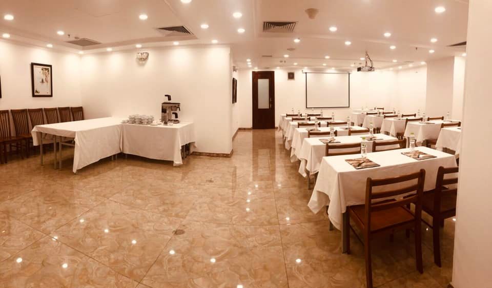 Bán tòa khách sạn Hàng Gai Hoàn kiếm 325m, 15 tầng MT 8m 600 tỷ