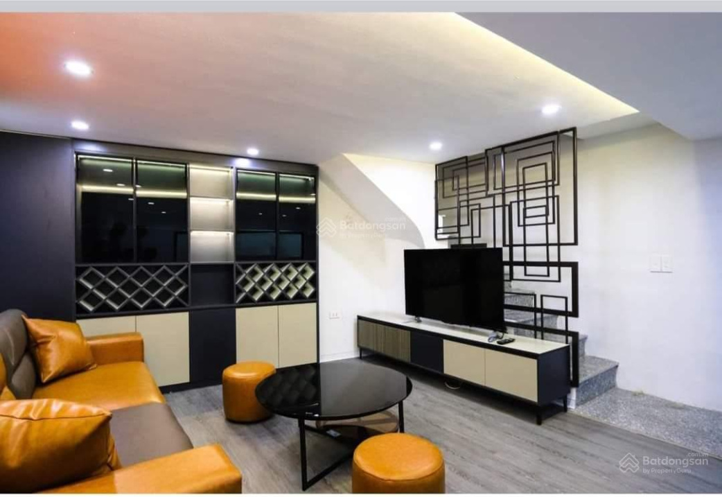 Hot, cần bán nhà 6 tầng nguyễn Văn Cừ, giá chỉ 3.9 tỷ