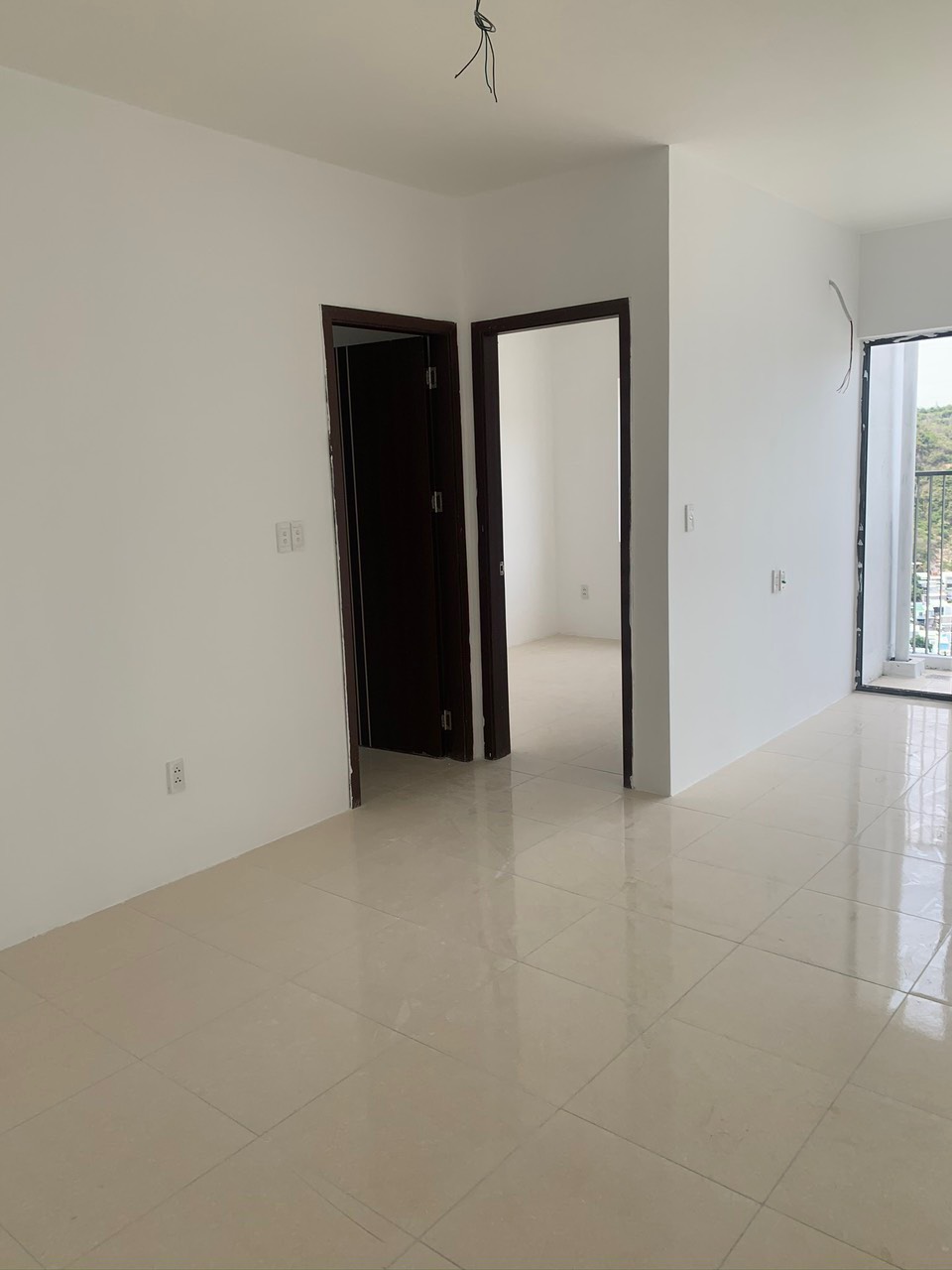 ✅ Dt 57m2 ,2pn, 2 toilet, tầng 9, view sông Quán Trường. ✅ Giá 950tr.