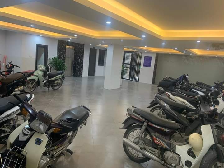 Tòa nhà 8 tầng phố Cầu Diễn, diện tích 127m2 mặt tiền hơn 13.8m, ô tô 7 chỗ vào nhà, kinh doanh dòng TIỀN siêu