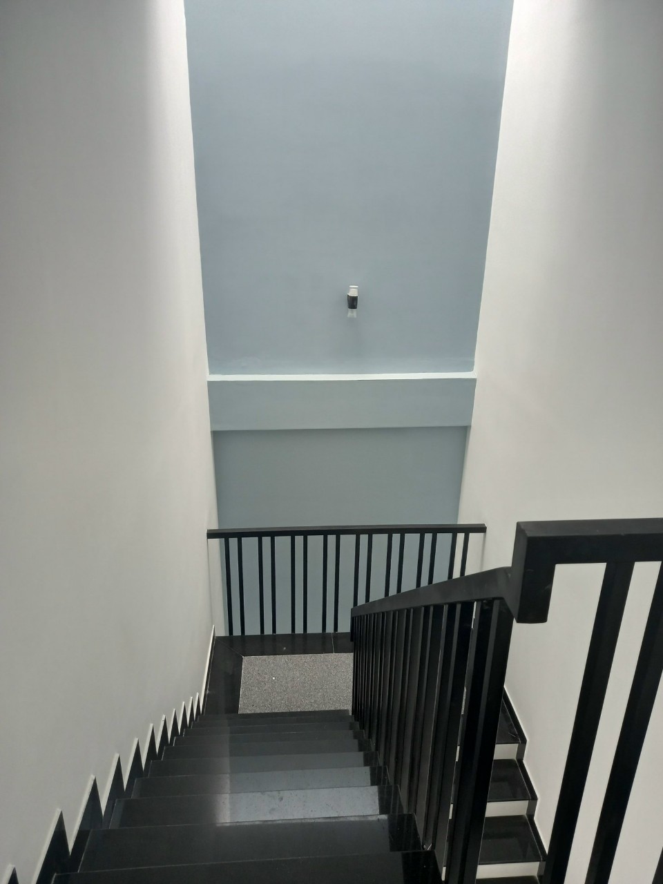 NHÀ PHỐ KHÁNH HÒA - BÁN NHÀ SÂN VƯỜN MINI MỚI XÂY XÃ VĨNH TRUNG - TP NHA TRANG KHÁNH HÒA