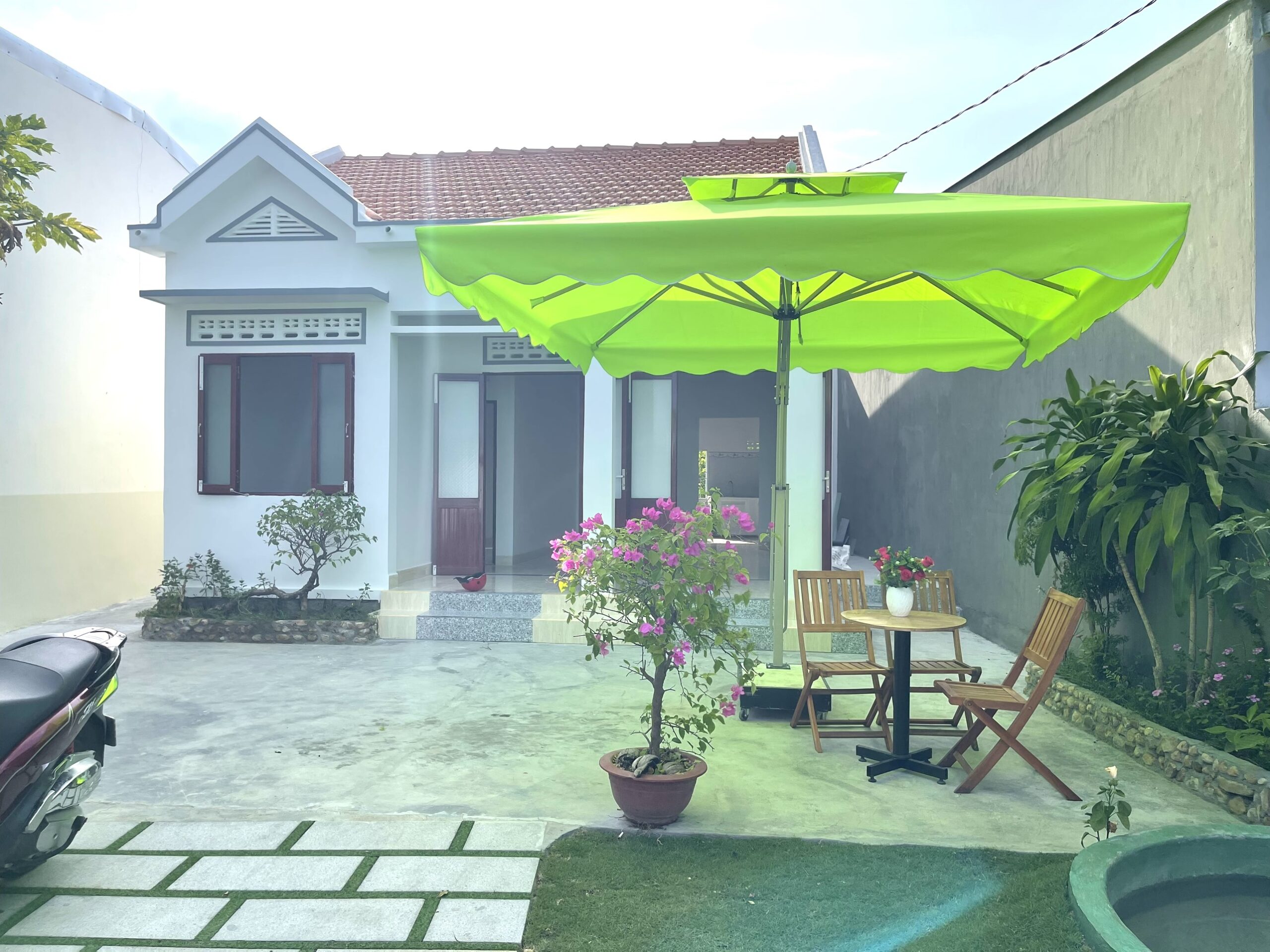 ✨Cần Bán nhà vĩnh hiệp sân vườn rộng rãi thoáng mát . 🌞Cách trung tâm thành phố 10 ' di chuyển. ✨Nằm trong khu dân