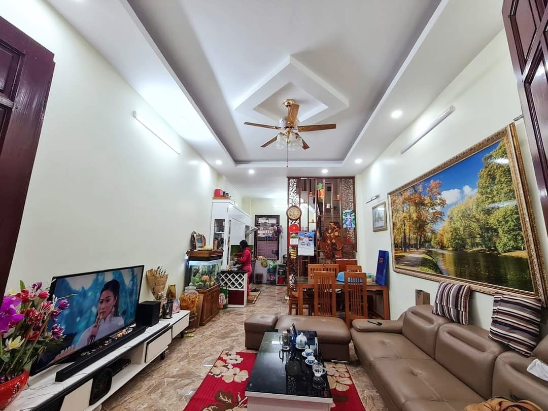 Bán Nhà Riêng Trương Định - Hoàng Mai 58m - 5T - MT5m Nhà Mới, 3 Thoáng, Ngõ Rộng Gần Phố 4.7 Tỷ