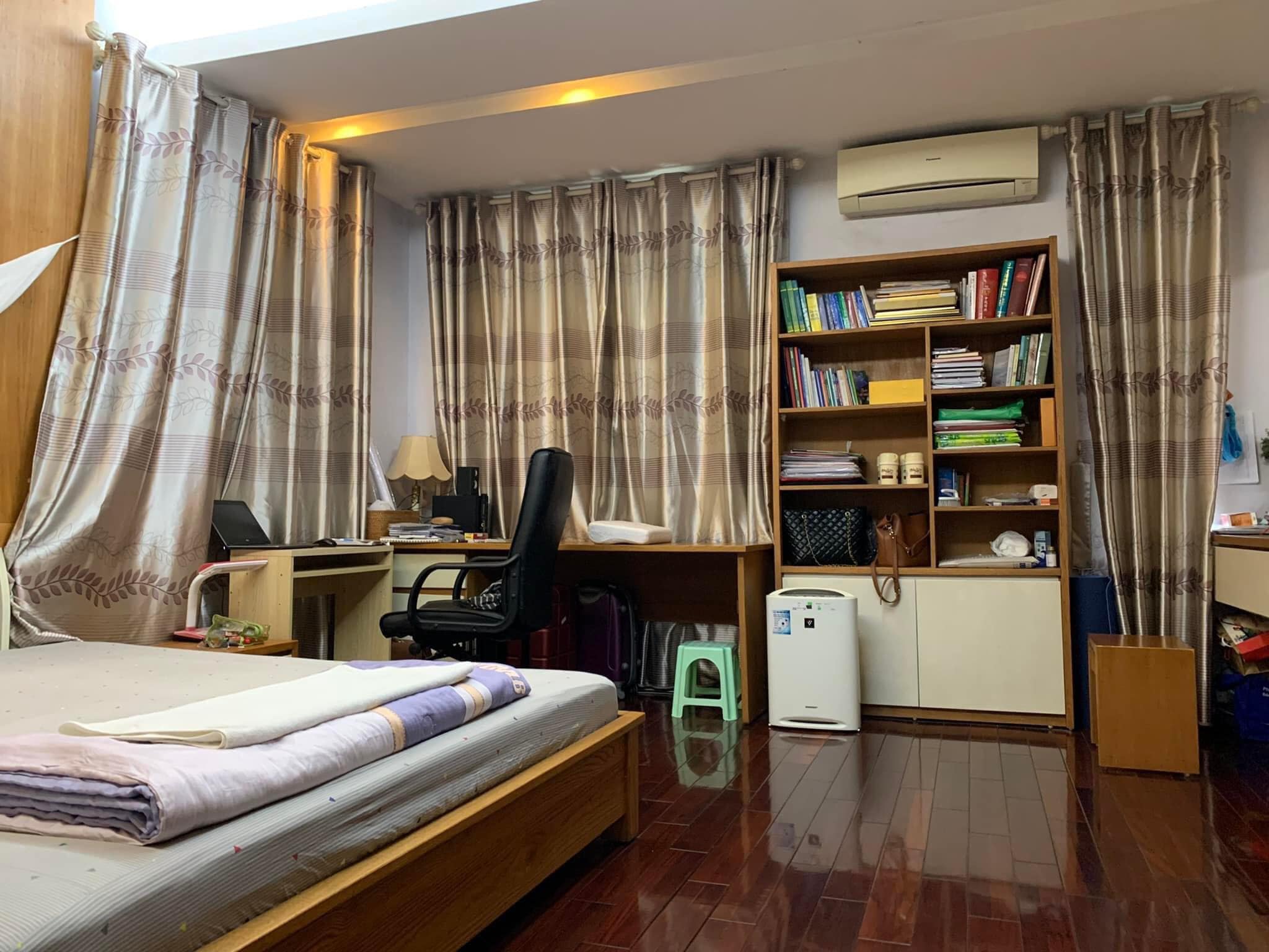 74m2