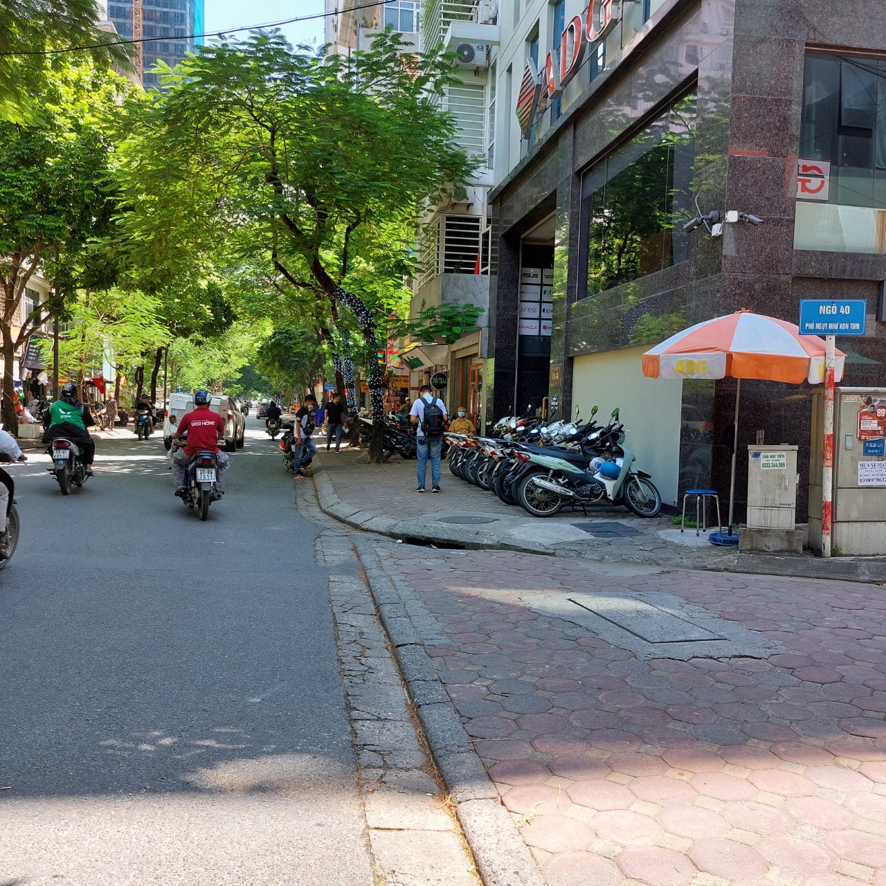 Cần bán căn phân lô tại Ngụy Như Kon Tum,Thanh Xuân,DT56m2. View thoáng, đường rộng, vỉa hè, xe dừng đỗ. Ở,KD,VP cực đẹp