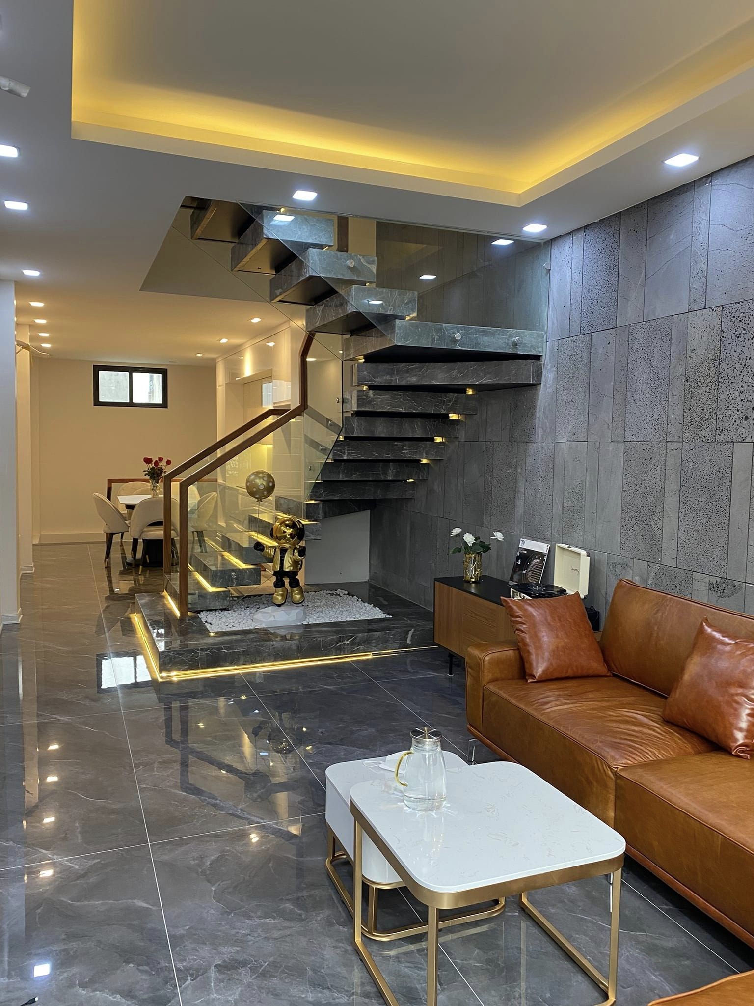 Hơn 7 tỷ thiết kế tinh sảo Thanh Am, Thượng Thanh 50m2, 5T Gara vỉa hè ô tô tránh