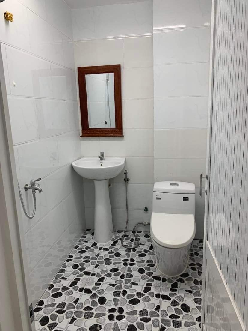 Chỉnh NHỈNH 5 tỷ nhà ngay PHỐ ẨM THỰC Nguyễn Nhữ Lãm tận 65m2 đẹp Ở NGAY