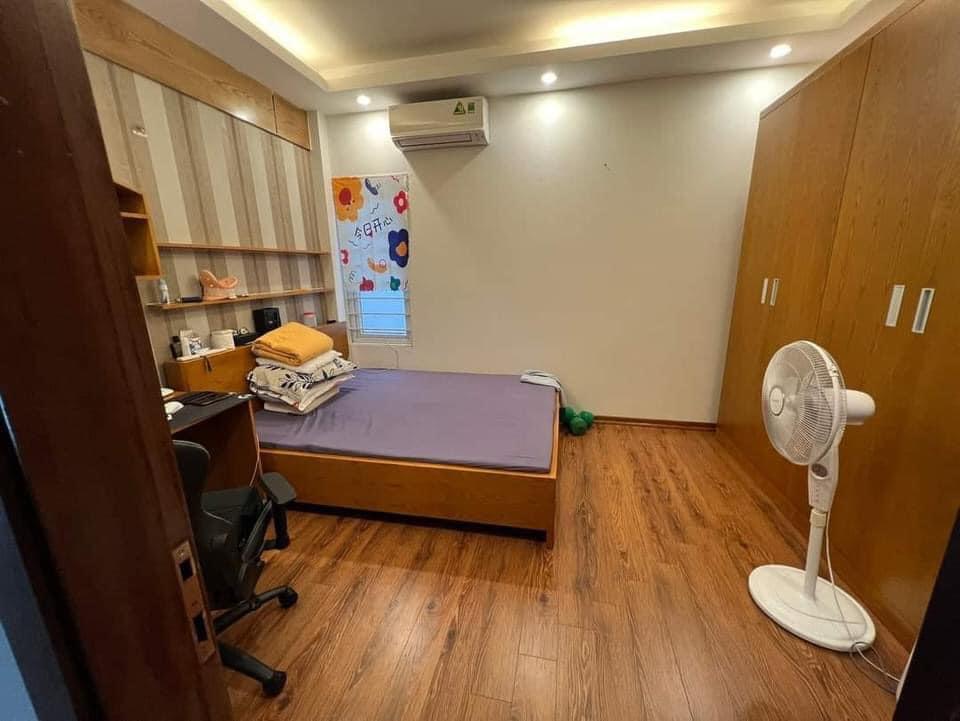 Bán nhà phân lô, Vạn Bảo, Ba Đình, 52m, 5 tầng, MT 4.5m, nhỉnh 5 tỷ.