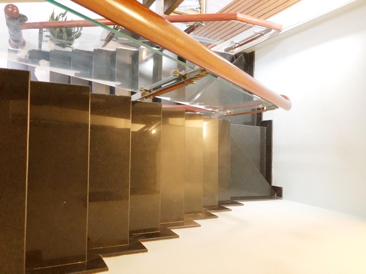 Nhỉnh 5 tỷ có ngay nhà hẻm XE TẢI Tân Kỳ Tân Quý tận 52m2 4 tầng BTCT đẹp Ở NGAY