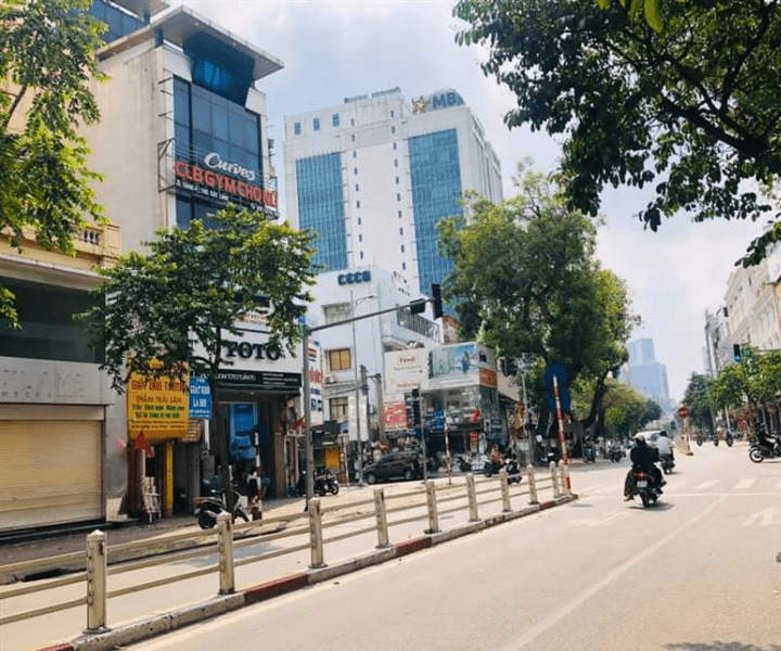 ban-nha-cat-linh-dong-da-1