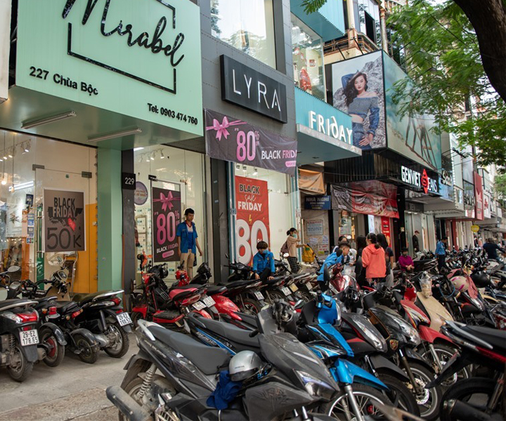 Bán nhà mặt phố Láng Hạ Đống Đa 135 m2, giá 50 tỷ