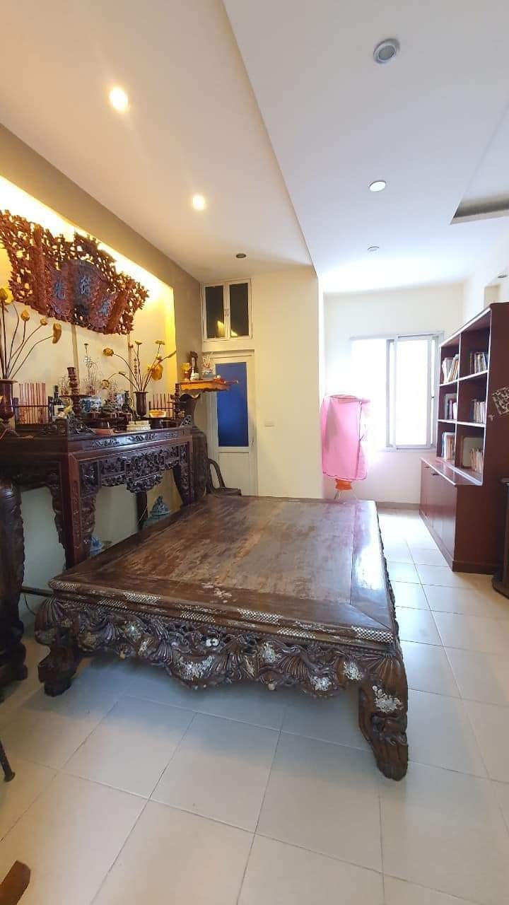 Bán nhà riêng Đê La Thành, Ba Đình, Mới đẹp – Gara oto – Phân Lô – Gần phố, 60m2 – 12.5 tỷ