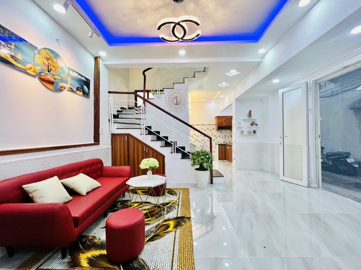 Nhà đẹp, 5 x 8m, 36m2, Huỳnh Văn Bánh, chỉ 5.1 tỷ, Phú Nhuận