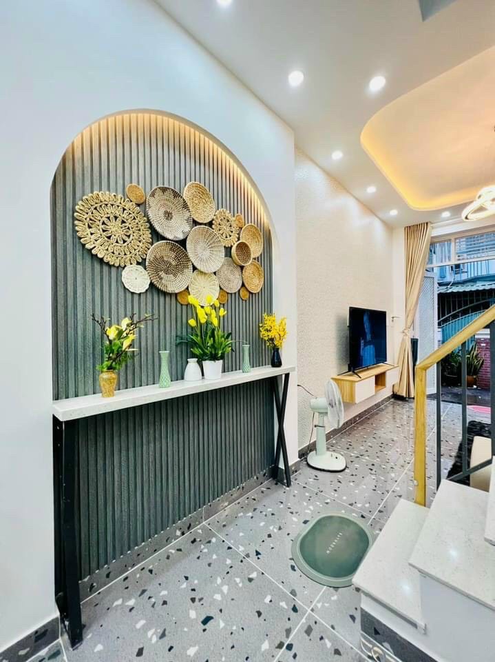 Nội thất đẹp, giá tốt, 3.3 x 9m, 2 PN, Lê Văn Sỹ, Phú Nhuận, DT 29m², Giá 3.8 Tỷ