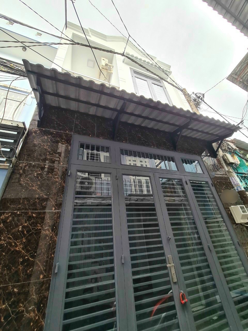 Nhà đẹp, sát mặt tiền, Trần Hữu Trang, 5 x 10m, 2PN, Phú Nhuận