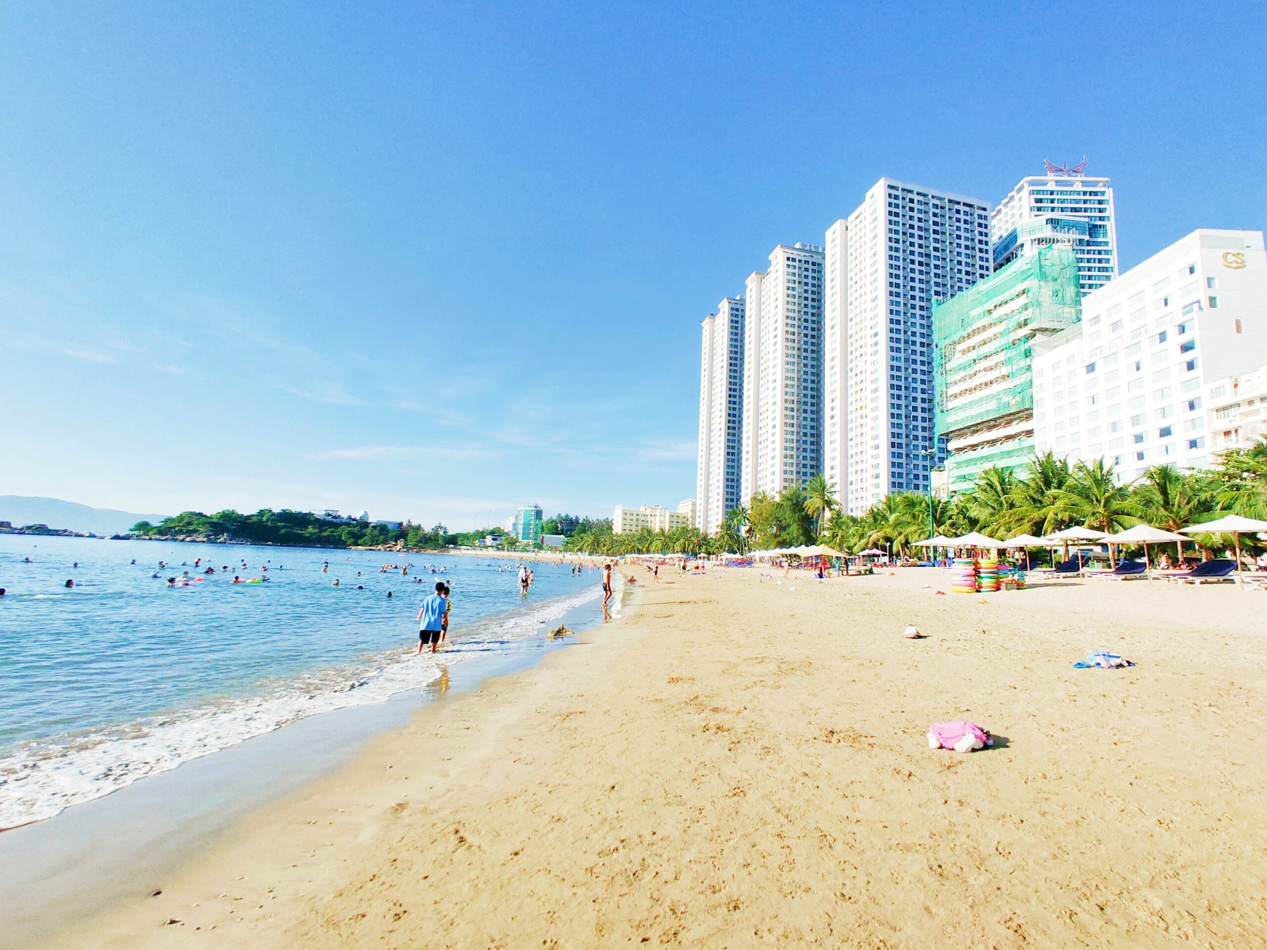 EM NÓ ĐÁNG ĐỒNG TIỀN BÁT GẠO !