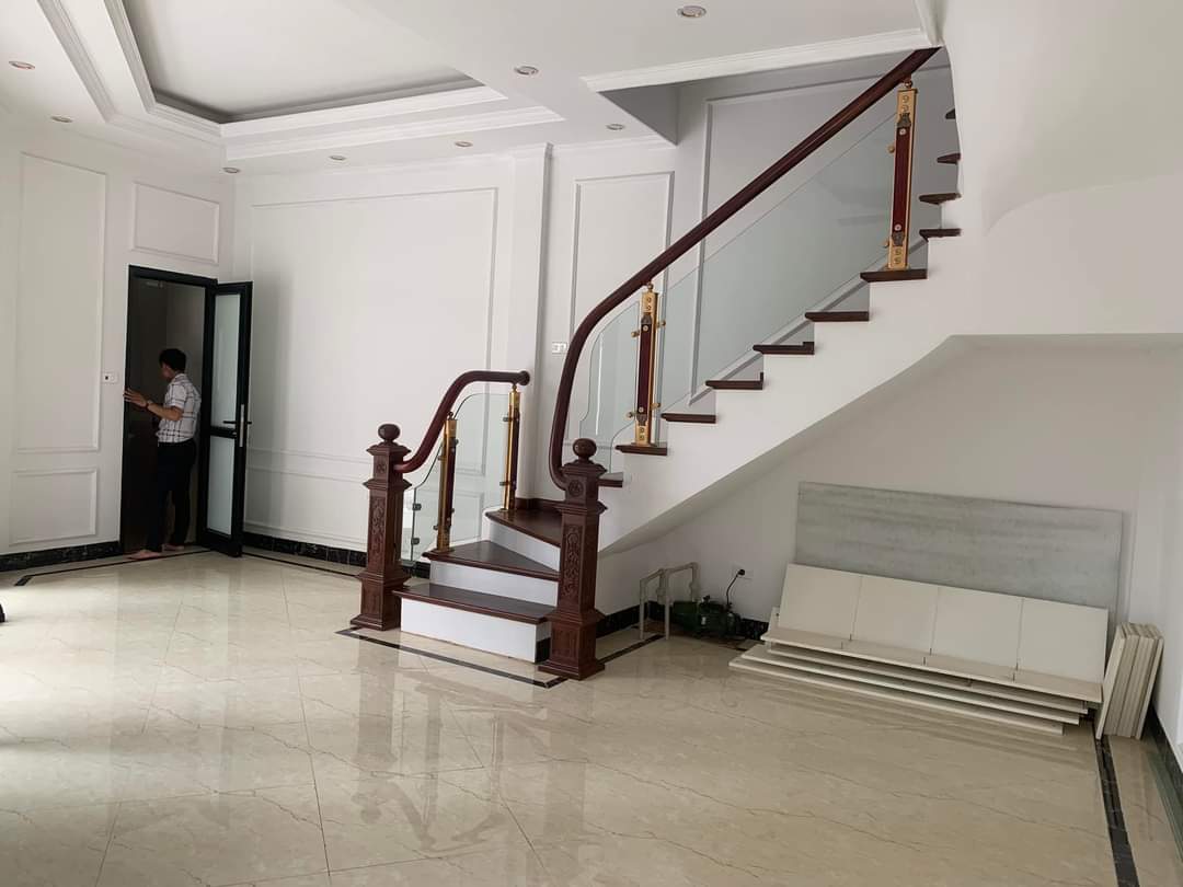 BÁN NHÀ BỒ ĐỀ 48m2 -NGÕ THÔNG-LÔ GÓC-KINH DOANH-NỘI THẤT SANG TRỌNG CHUẨN TỪNG CM-GIÁ CHỈ 6.6 TỶ