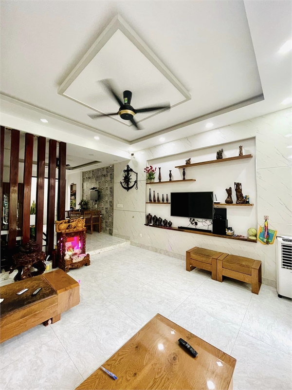 nhà đẹp lung linh Ngay Ngã Sáu Quang Trung Gò Vấp 5x11m, 3 tầng Chỉ 4.5 Tỷ