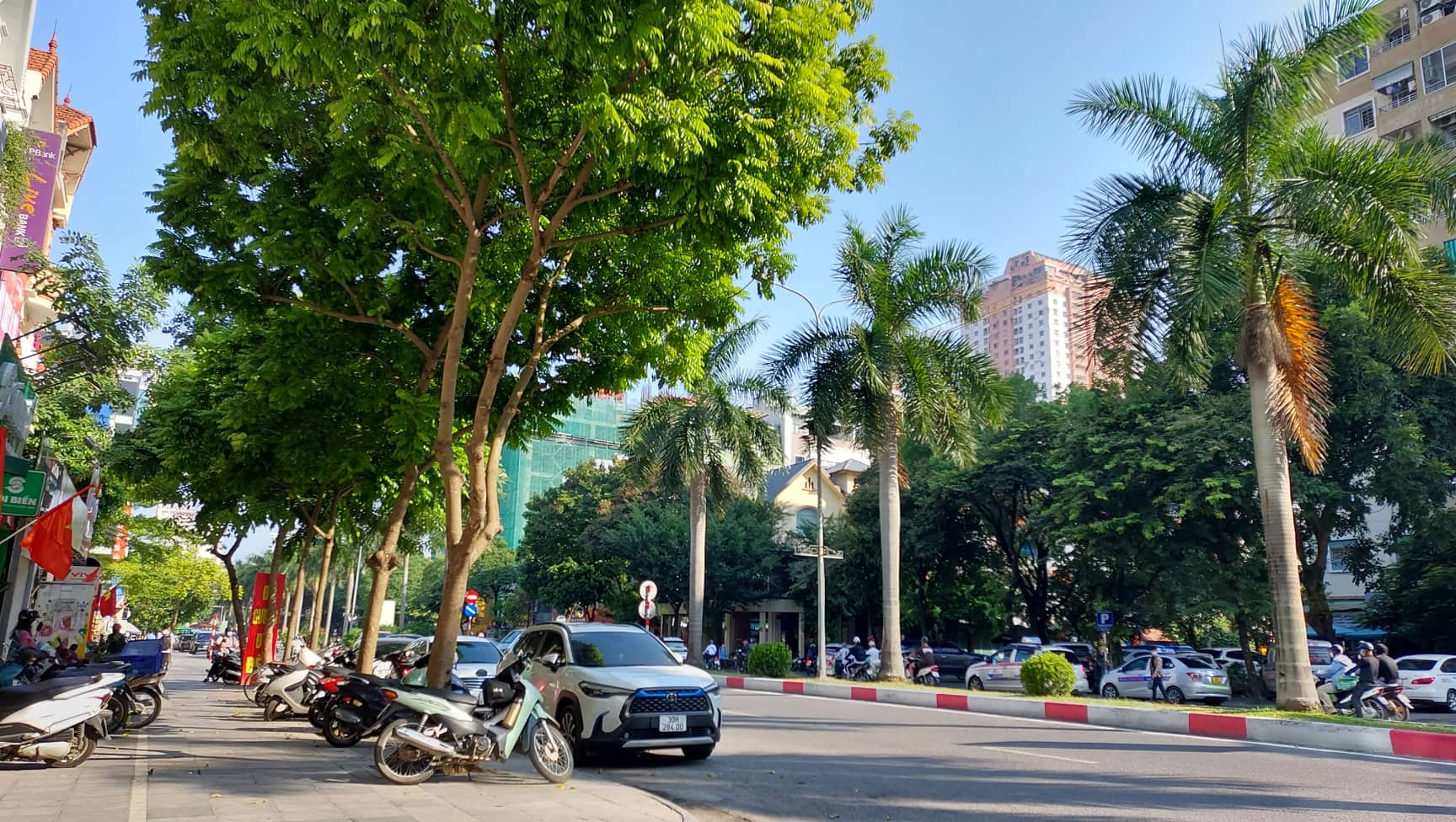 Nhà Văn Quán, Kinh doanh số 1, 120m x 6 tầng thang máy, 2 mặt phố vỉa hè, nhỉnh 20 tỷ