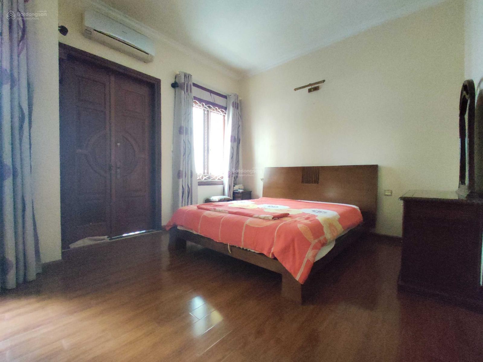 Cho thuê nhà 4 tầng x80m2 tại đường Hoa Bằng , Cầu Giấy . Giá 22tr/tháng