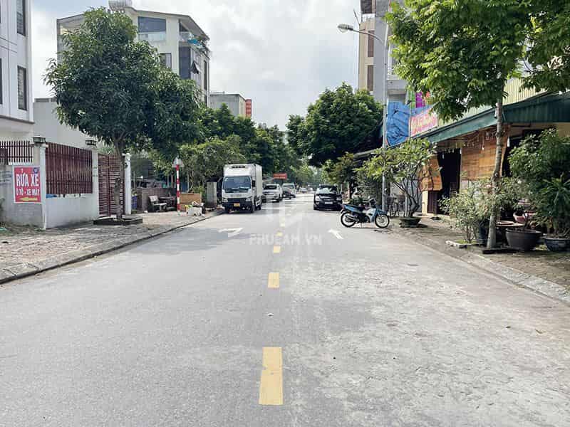 Cần bán 109,4m2 đất thổ cư gần đường Nguyễn Mậu Tài. Gần dự án Shophouse sắp triển khai