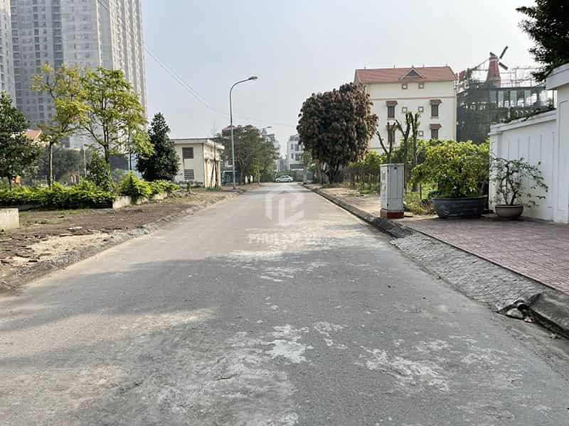 Chính chủ bán 247m2 ngã ba đường khu M1 31ha Trâu Quỳ, Gia Lâm