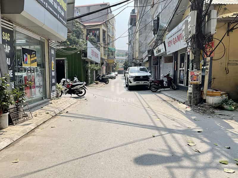 Chính chủ cần bán 70,6m2 mặt ngõ 68 đường Trâu Quỳ. Ngay sát trường ĐHNN