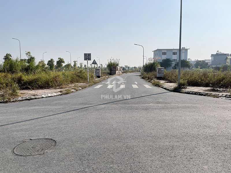 Chính chủ từ đầu bán 85,1m2 đất đấu giá Cự Khối. Hạ tầng đẹp, nhiều tiện ích