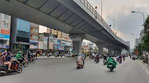 Chỉ 200triệu/2 200m2 7 tầng thang máy Mặt phố Trường Chinh Hà Nội