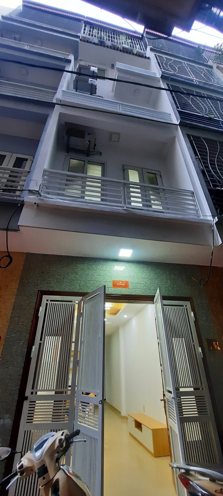 Bán Nhà Ngọc Thụy, Ô TÔ Đỗ Cửa, 34m2, Giá 3,45 Tỷ