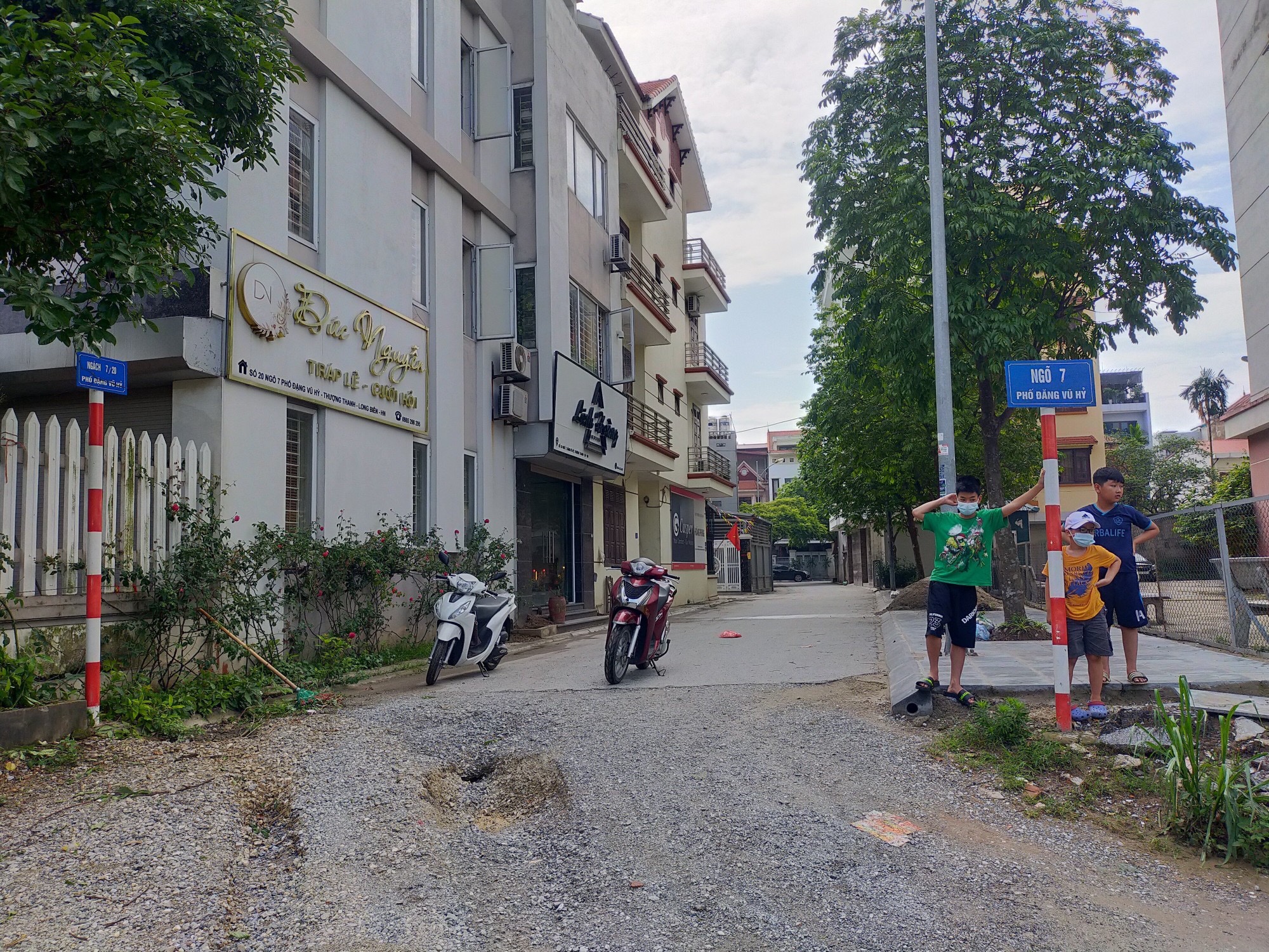 Đất Bán Thượng Thanh .Đầu Tư Tốt, Ô TÔ Tránh, Đất Phân LÔ