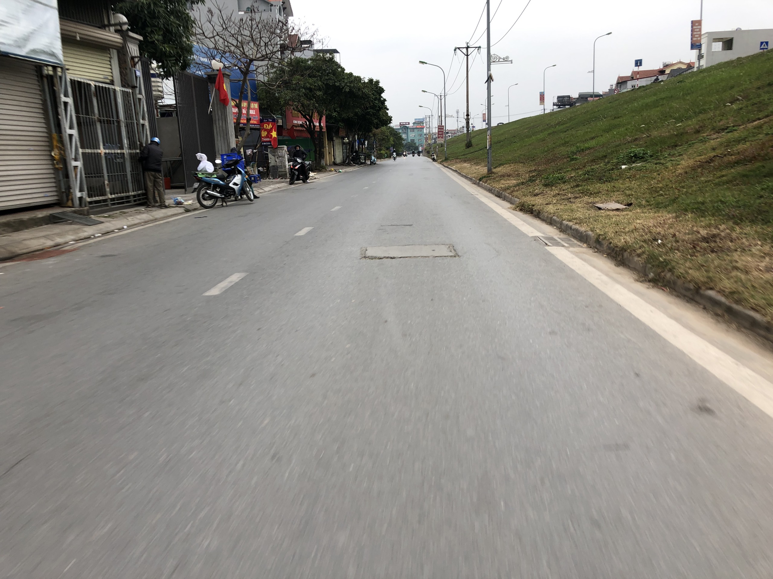 Siêu phẩm 51m hai mặt đường trước sau mặt đê Giang Biên, Long Biên: