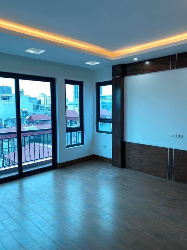 Nhà cực đẹp Phố Khương Đình 33m 2 tầng mặt tiền rộng giá chỉ 1.5 tỷ.