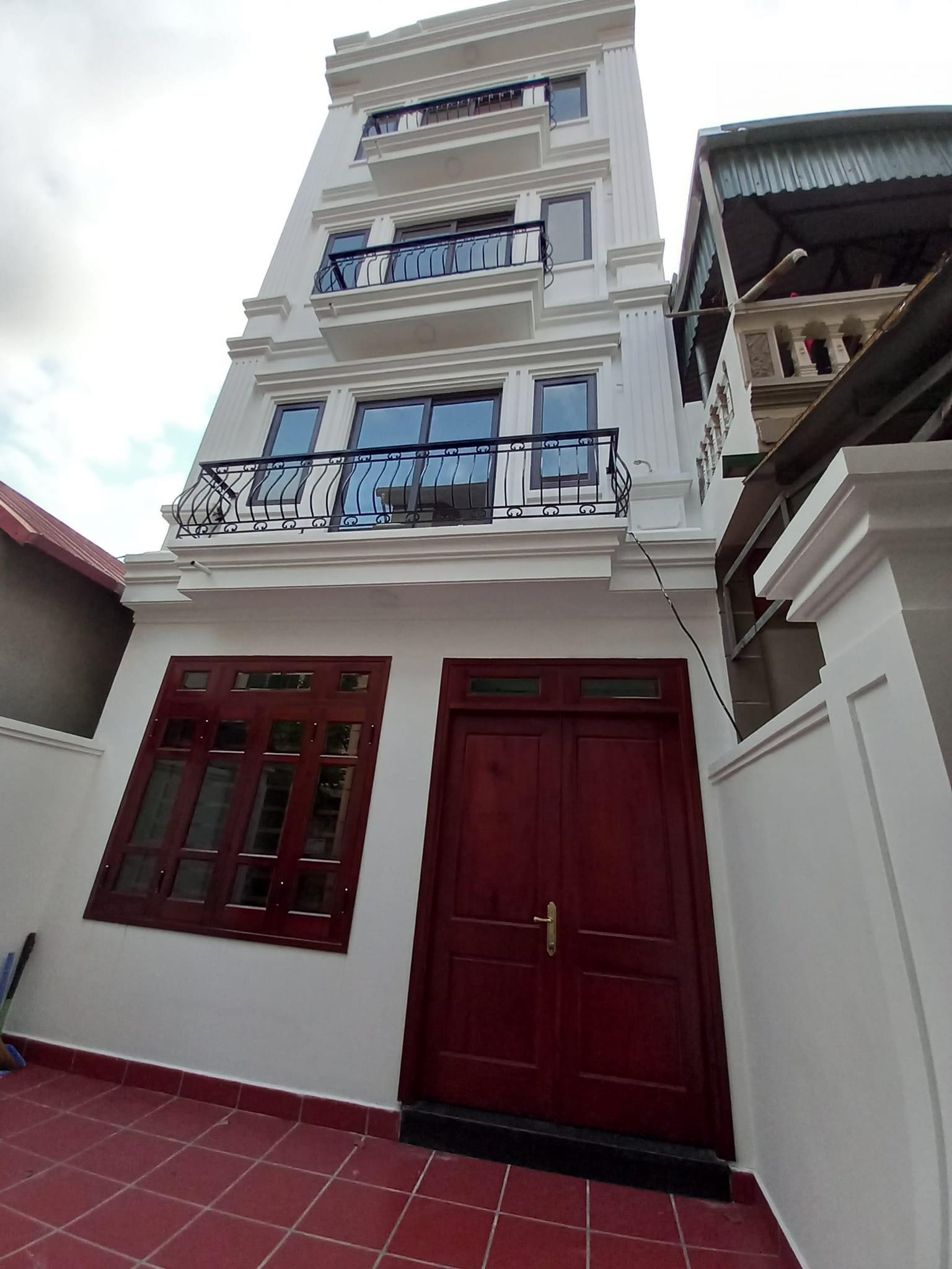 Nhà rộng giá rẻ 75m2 4T MT 4.5M - nhà mới tại Vũ Xuân Thiều Sài Đồng Quận Long Biên, chỉ hơn 4 tỷ