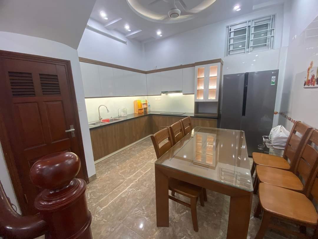 NHÀ ĐẸP PHỐ LÁNG HẠ -TRUNG TÂM ĐỐNG ĐA -GẦN Ô TÔ -NHÀ DÂN XÂY ĐẸP -NGÕ THÔNG ĐƯỜNG LÁNG -FULL NỘI THẤT