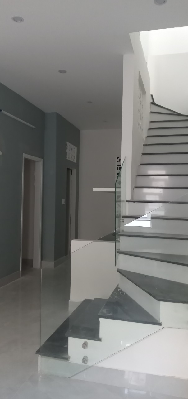 NHÀ KIỆT NGUYỄN HUỆ HOÀN THIỆN GIÁ SIÊU TỐT - NGAY TRUNG TÂM THÀNH PHỐ