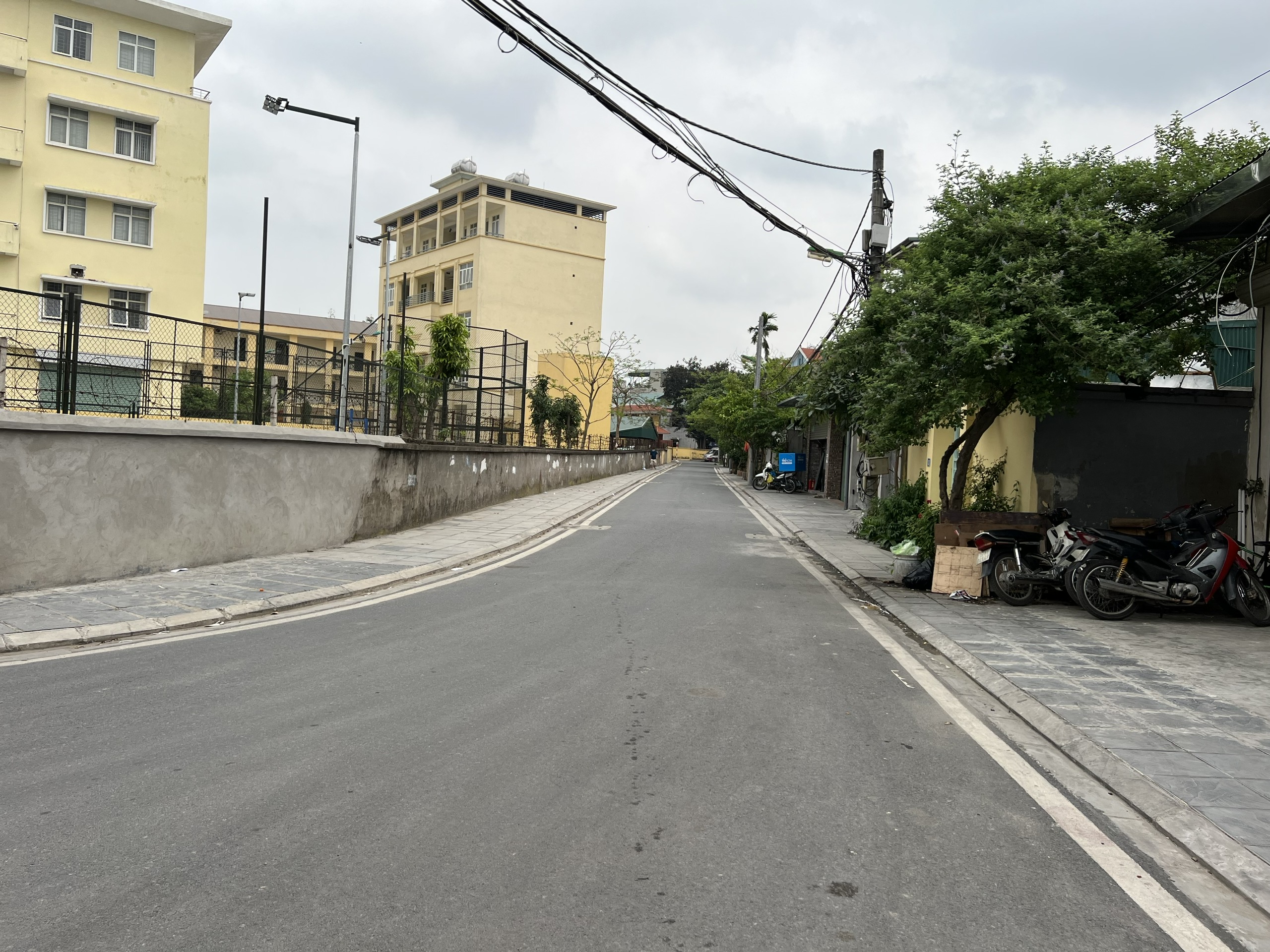 Chủ nhà cần tiền trả lãi ngân hàng muốn bán nhanh 100m2 đất thổ cư mặt ngõ 163 Tư Đình