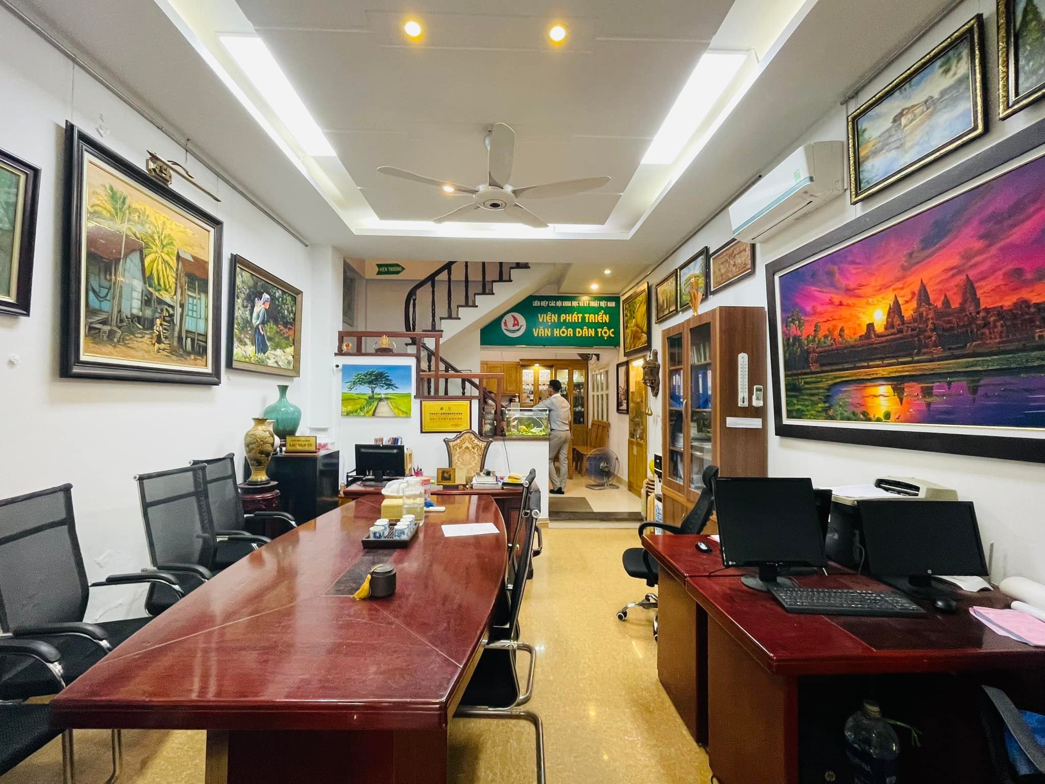 Nhà ĐẸP 12 tỷ (Nguyễn Xiển) DT 50m x 4 tầng. 2 MT dễ kinh doanh