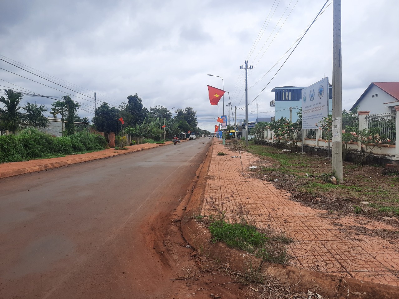 Chỉ với 7tr/m2 sở hữu ngay lô đất 132m2 full thổ cư ngay trung tâm chợ Phú Lộc, Krông Năng