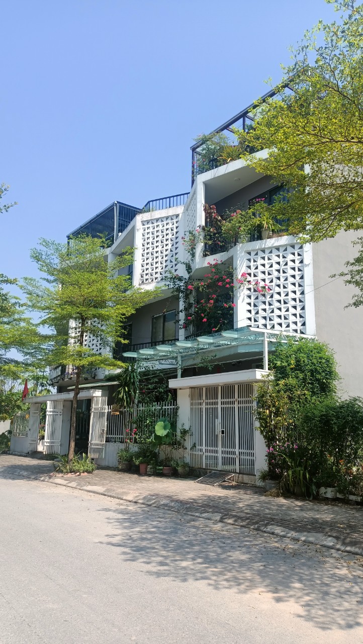 Bán liền kề Nam 32 Westpoint Hoài Đức giá 3,4 tỷ hướng ĐN