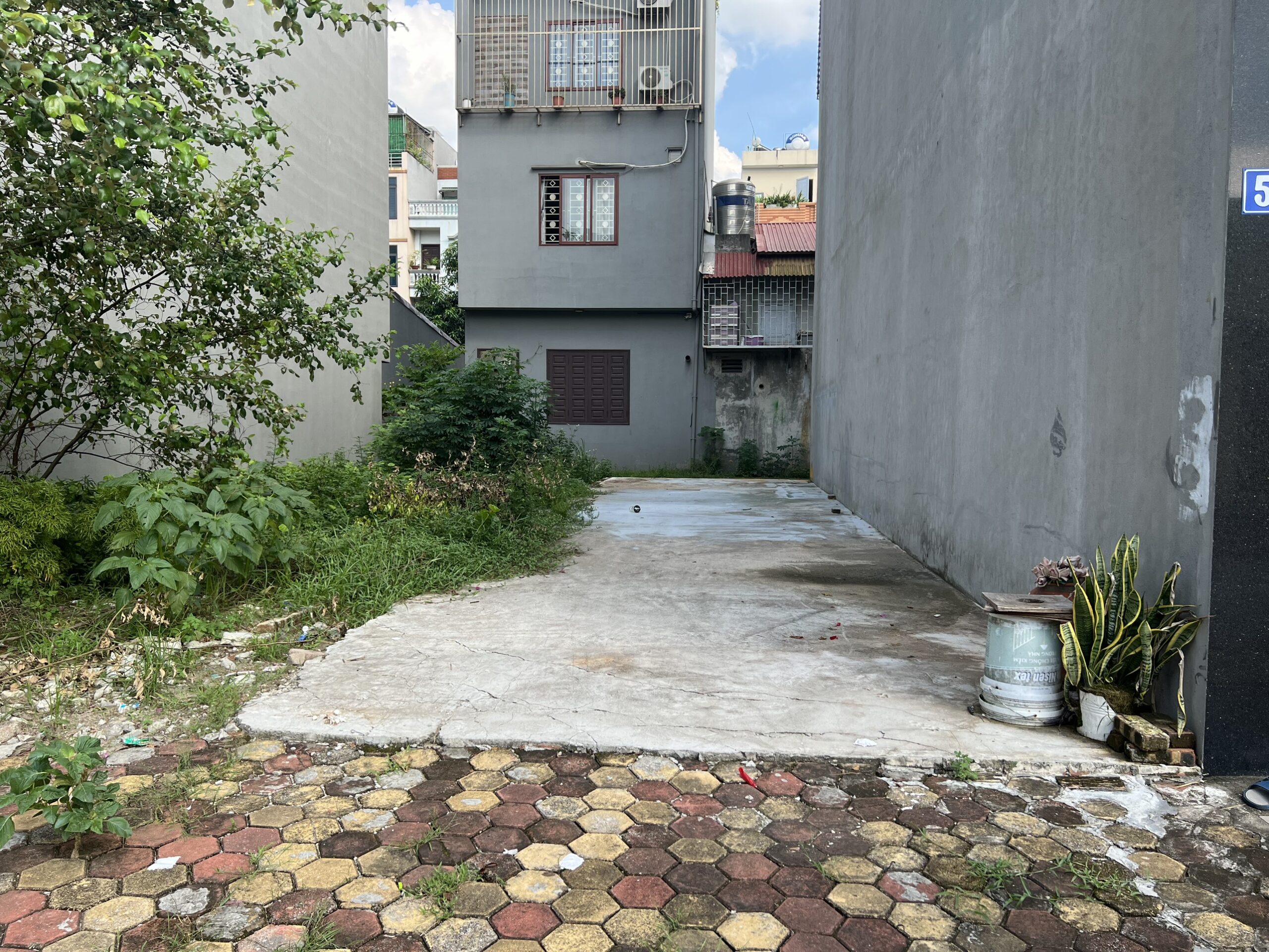 Chủ nhà cần bán khẩn cấp mảnh đất 40m2 nằm trong khu tái định cư phường Giang Biên