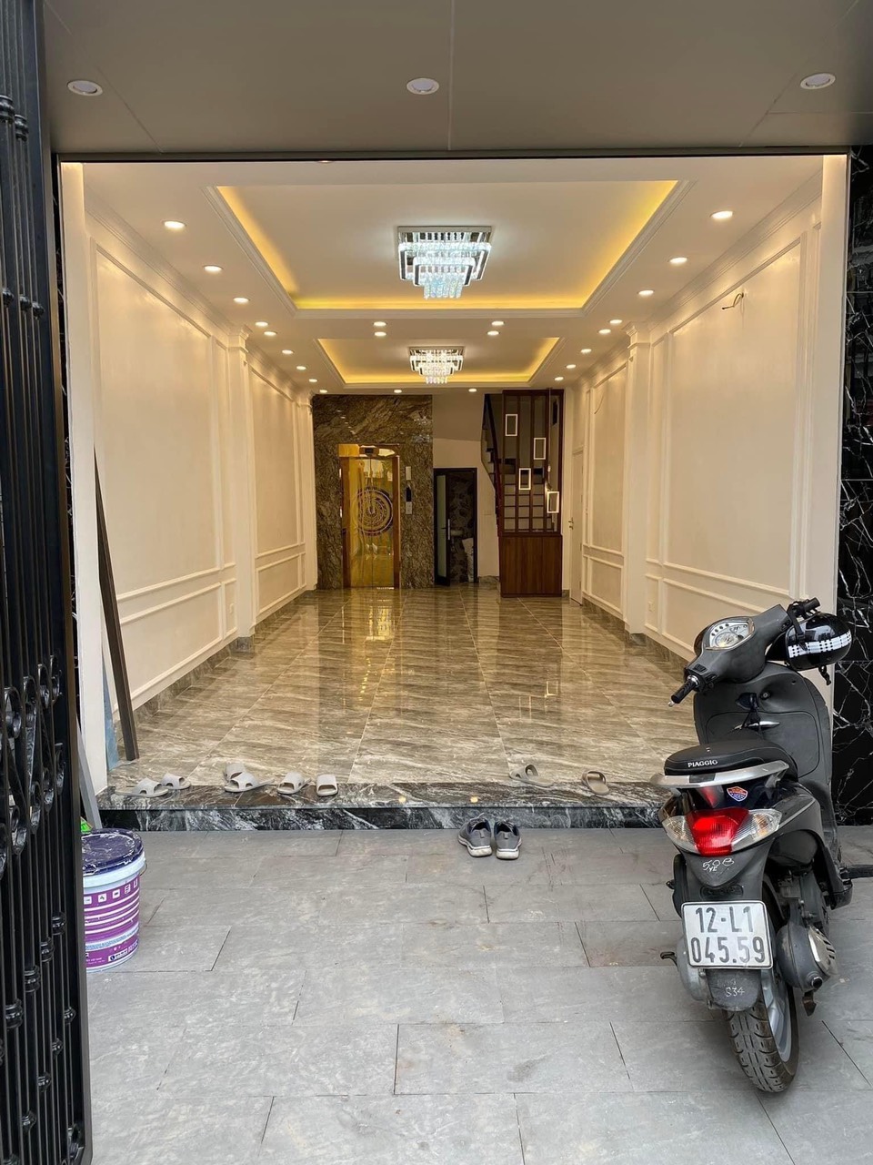 Bán nhà Nguyễn An Ninh, 45m x 6T x 7.6 tỷ, THANG MÁY - Ô TÔ VÀO NHÀ