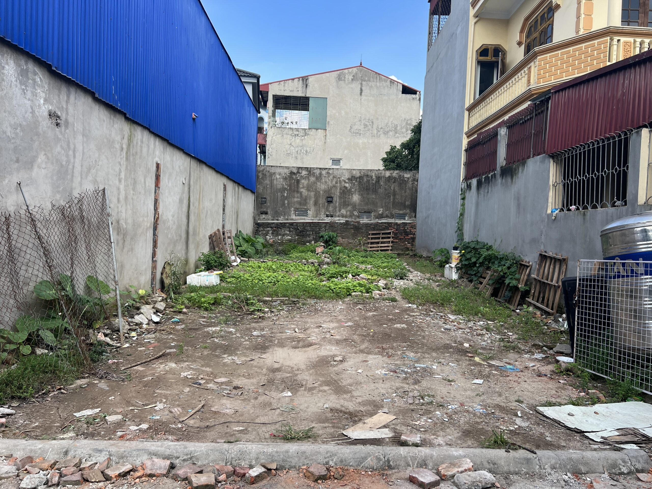 Cần tiền xây nhà lấy vợ cho con trai ông chú bán gấp 120m2 đất thổ cư tại Phúc Đồng, Long Biên