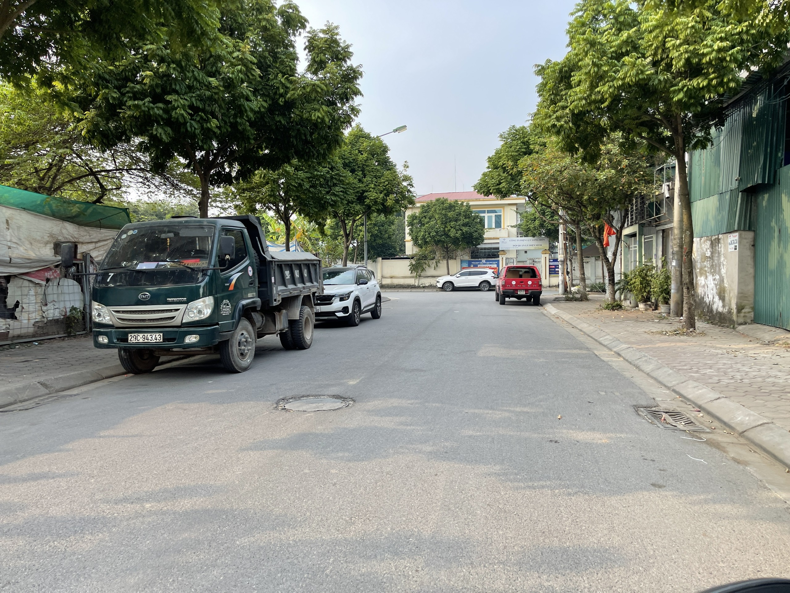 Chính chủ cần bán 96,9m2 lô đất khu BT1 đấu giá Phúc Lợi. Ngay cạnh trường cấp 3 Phúc Lợi