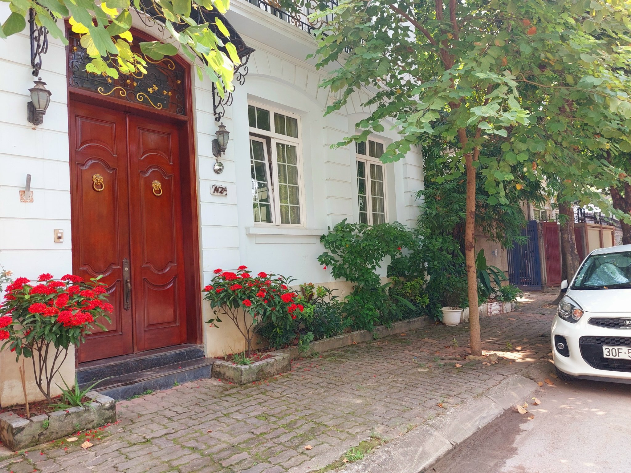 Bán BT1 Khu nhà ở Mễ Trì Thượng, phân lô, ô tô tránh, gần mặt đường Đại lộ Thăng Long, đã hoàn thiện, ở luôn