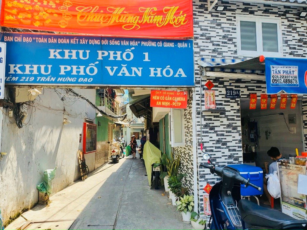 3 tầng, hxh, 2pn,sổ hồng riêng ,ko QH, 2.tỷ, Trần Hưng Đạo , P Cô Giang, Q1.